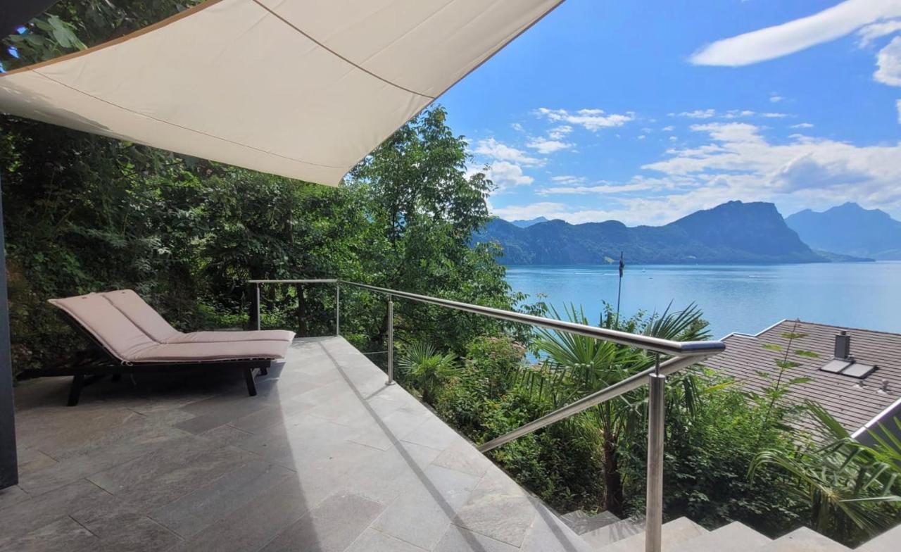 Villa Bootsmann Mit Spektakulaerer Seesicht Nahe Badestrand Vitznau Luaran gambar